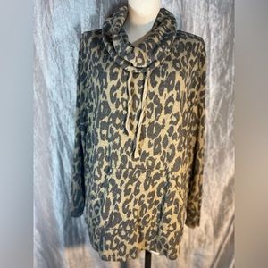 Moondance crowl neck leopard print super soft top